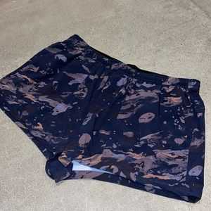Men’s lululemon Shorts Size XXL